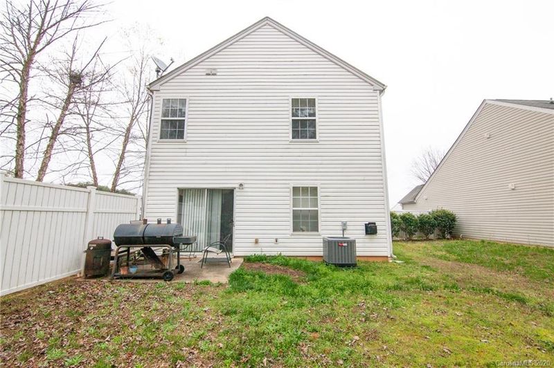 1008 Sapphire Dr, Gastonia, NC 28054