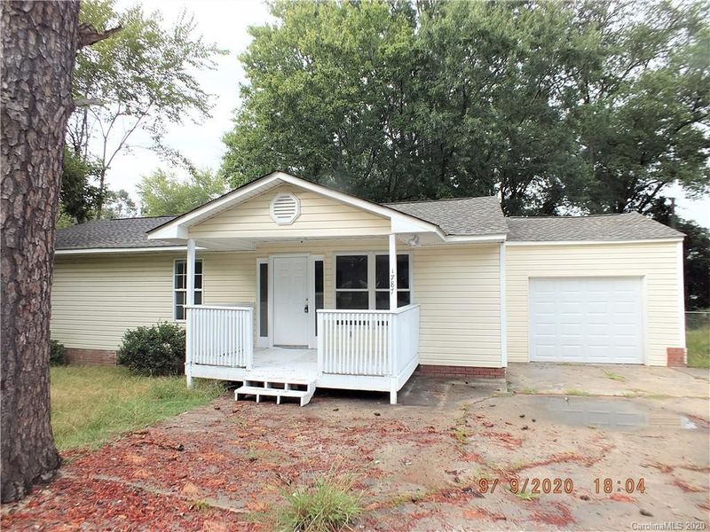 1787 Baker St, Lancaster, SC 29720