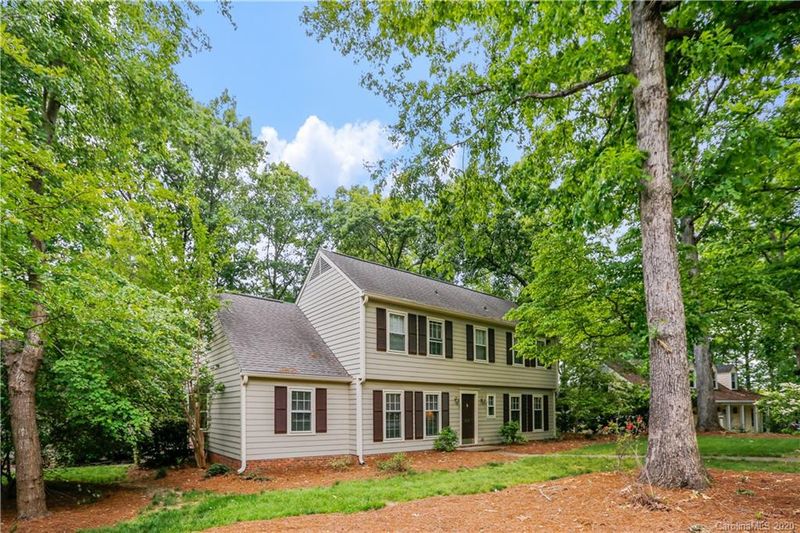 414 Leighton Ct, Matthews, NC 28105