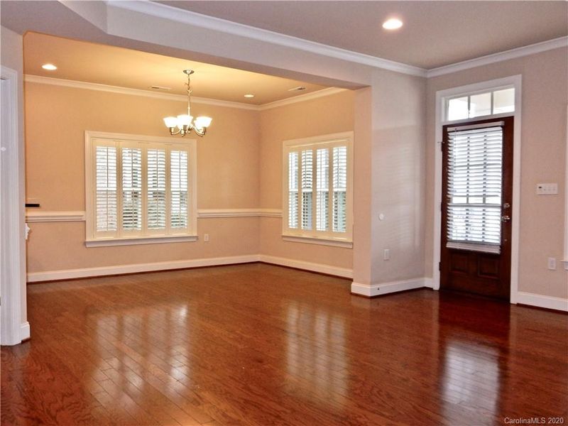5222 Irving Dr, Charlotte, NC 28216