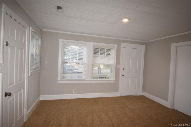 2652 Old Steele Creek Rd, Charlotte, NC 28208
