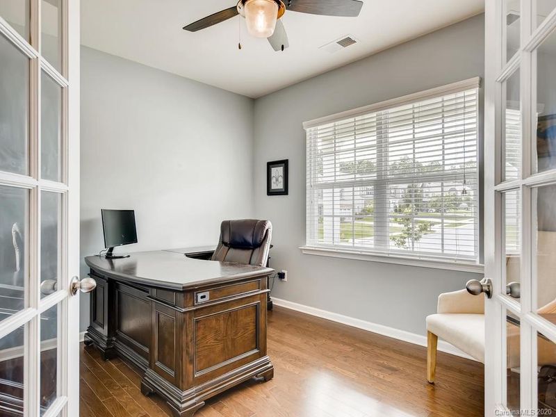 123 Chollywood Dr, Mooresville, NC 28115