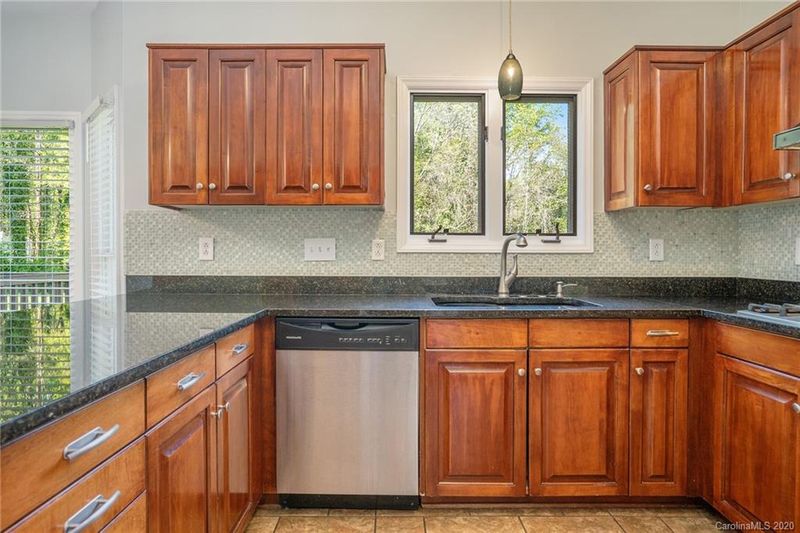 8606 Sheltonham Way, Charlotte, NC 28216