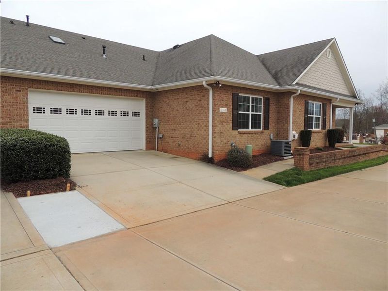 2368 Stardust Ct, Denver, NC 28037