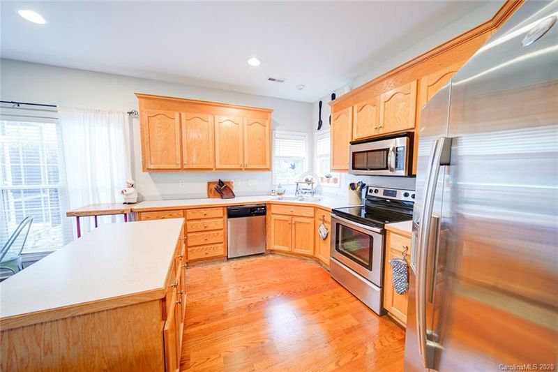 4425 Trapper Ct, Gastonia, NC 28056