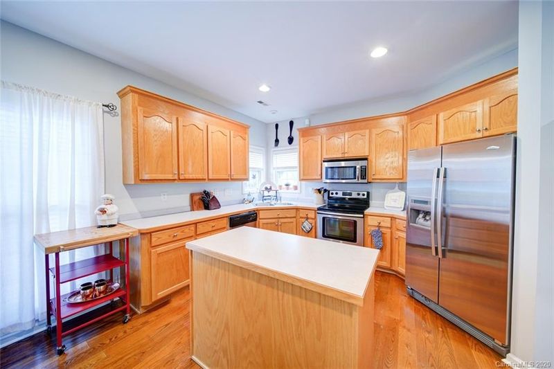 4425 Trapper Ct, Gastonia, NC 28056