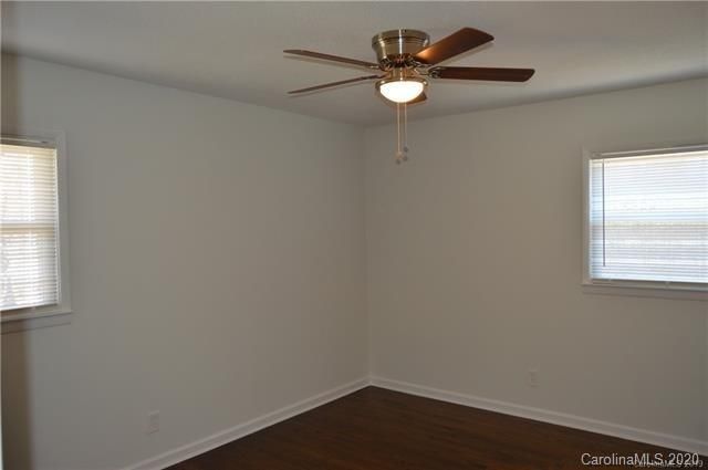 410 Oak Grove Dr, Cherryville, NC 28021
