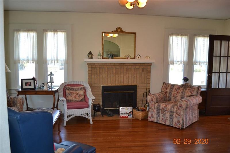 506 1st Ave S, Conover, NC 28613