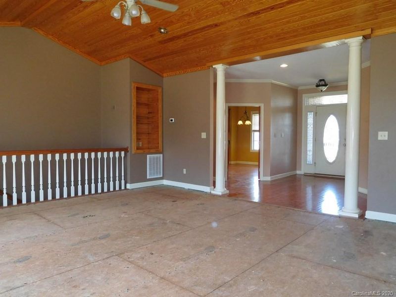 5060 Dobbins Rd, Crouse, NC 28033