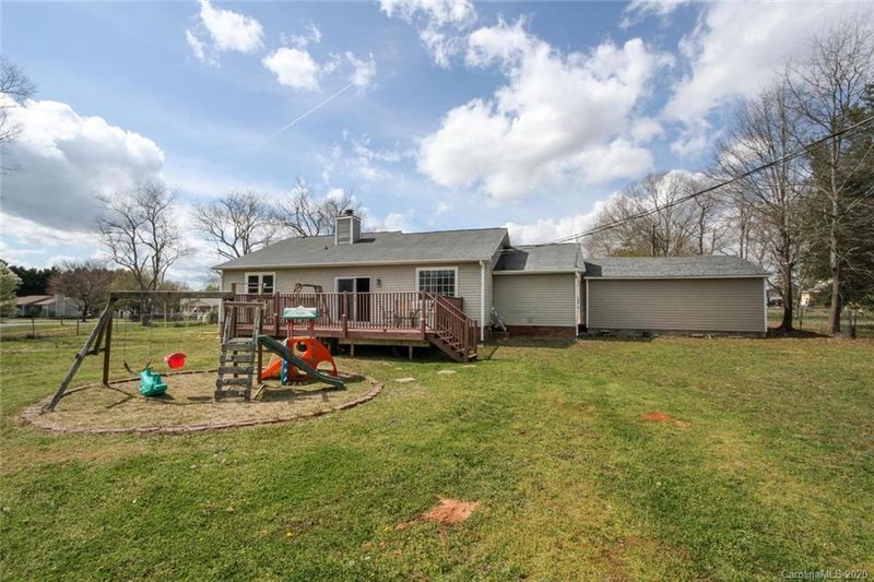1277 Birchwood Dr, Clover, SC 29710