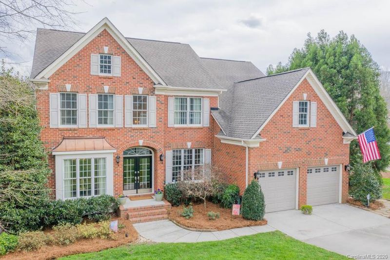 717 Ashgrove Ln, Charlotte, NC 28270
