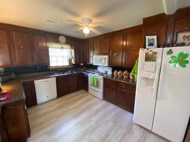 1065 S Main Ave, Newton, NC 28658