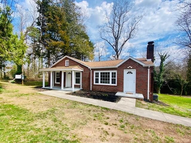 766 20th St NE, Hickory, NC 28601