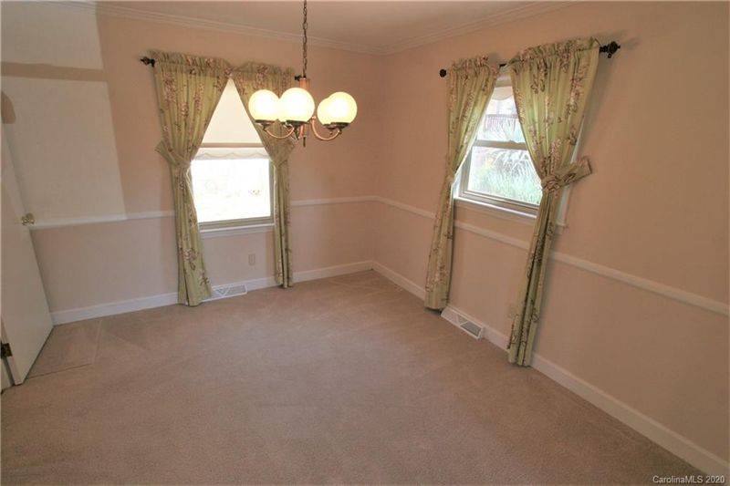 1749 Edgewater Dr, Charlotte, NC 28210