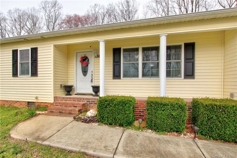 136 Carlyle Rd, Troutman, NC 28166
