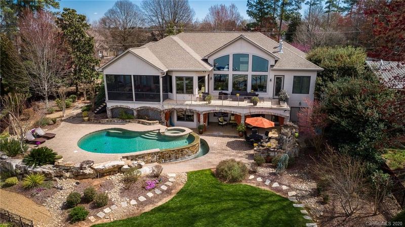 20417 Island Forest Dr #10, Cornelius, NC 28031