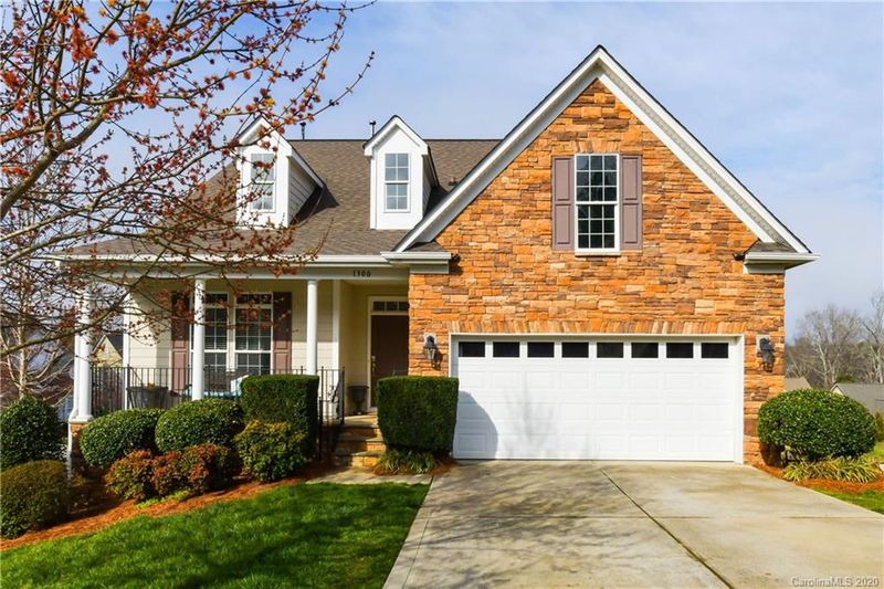 1300 Winged Foot Dr, Denver, NC 28037