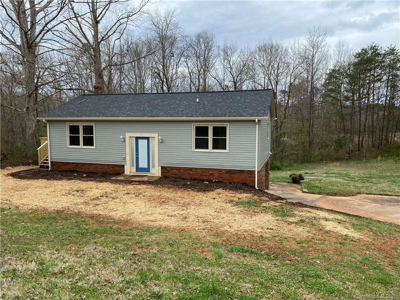 3921 23rd St NE, Hickory, NC 28601