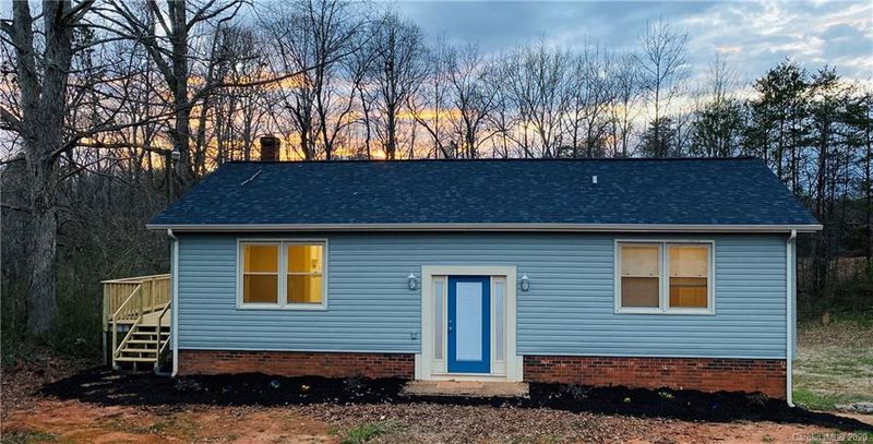 3921 23rd St NE, Hickory, NC 28601