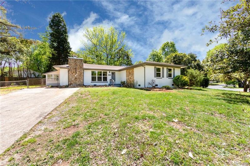 4100 Strangford Ave, Charlotte, NC 28215