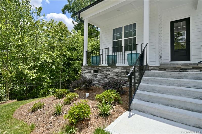 11820 Bradford Park Dr, Davidson, NC 28036