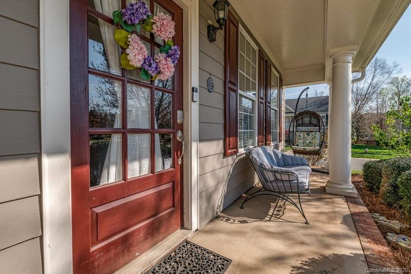 1033 Elsmore Dr, Matthews, NC 28104
