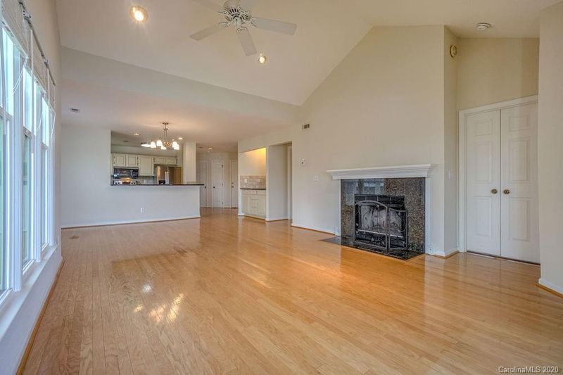 872 Southwest Dr #72, Davidson, NC 28036