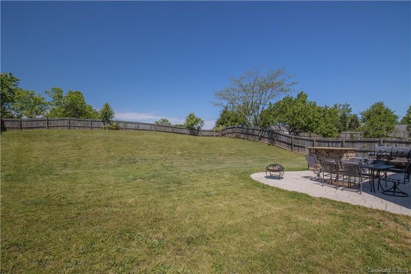 2012 Astoria Dr, Monroe, NC 28110