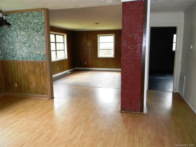 2528 W Old Nc 150 Hw, Crouse, NC 28033