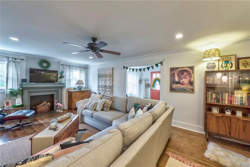 1425 Shamrock Dr, Charlotte, NC 28205