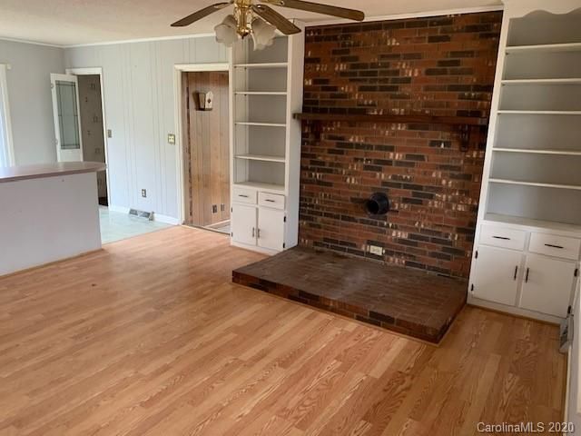 160 Pine Tree Rd, Statesville, NC 28677
