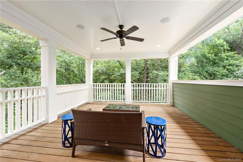 964 Bridlepath Ln, Charlotte, NC 28211