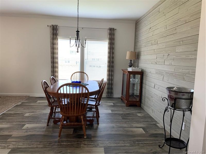 1040 Blue Spruce Dr, Mooresville, NC 28115