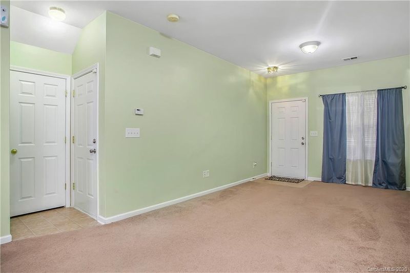 205 Azteca Dr, Matthews, NC 28104