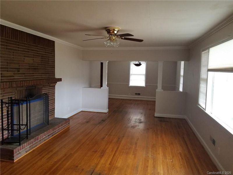 703 St Michaels Ln, Gastonia, NC 28052