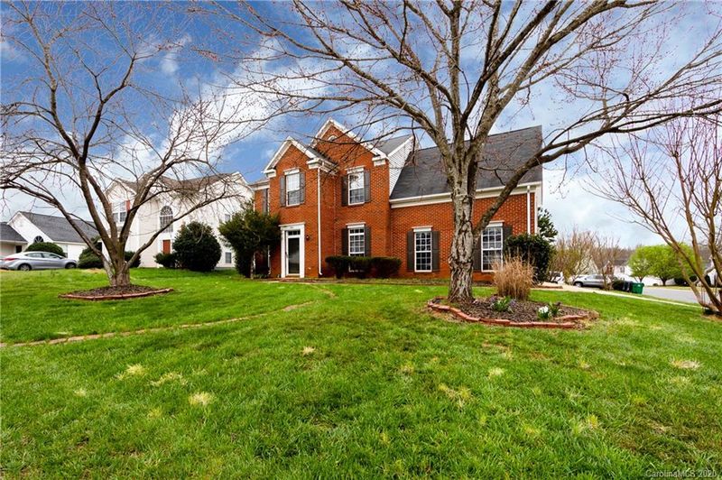 9800 Coriander Ct, Charlotte, NC 28215