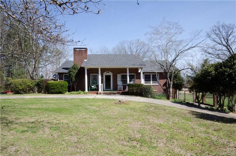 5201 Flat Creek Rd, Heath Springs, SC 29058