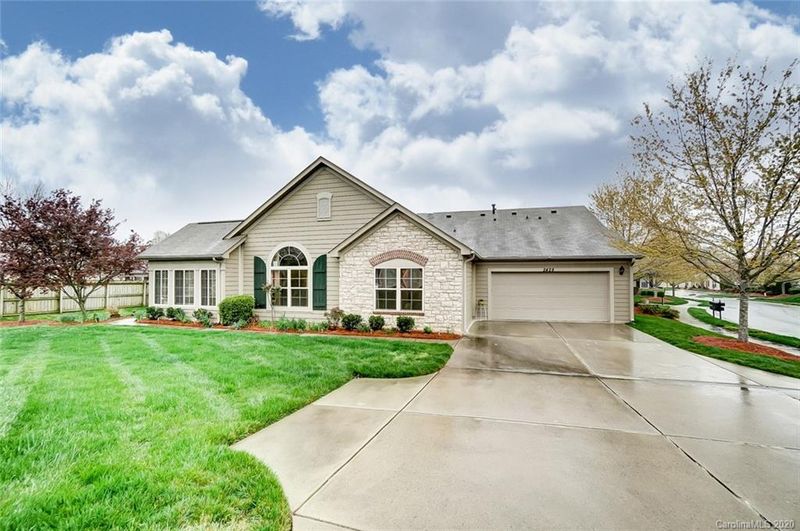 2428 Coltsview Ln, Matthews, NC 28105
