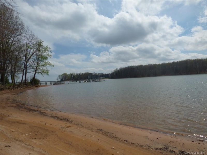 25-27 Normandy Rd, Denver, NC 28037