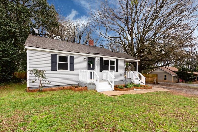 3015 Ross Ave, Charlotte, NC 28208