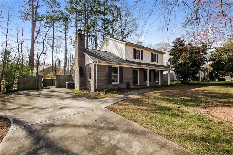 7317 Edgefield Ct, Matthews, NC 28104