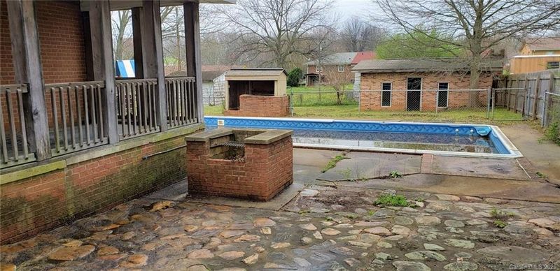 2795 Highland Dr, Lincolnton, NC 28092