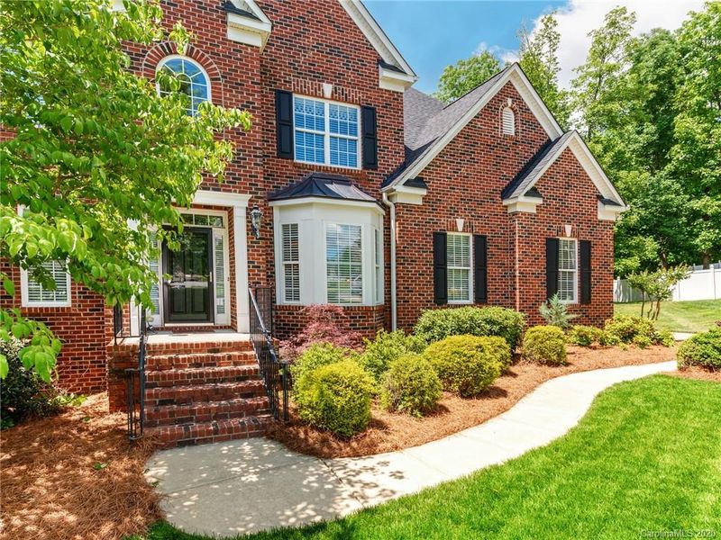 711 Georgetown Dr, Concord, NC 28027