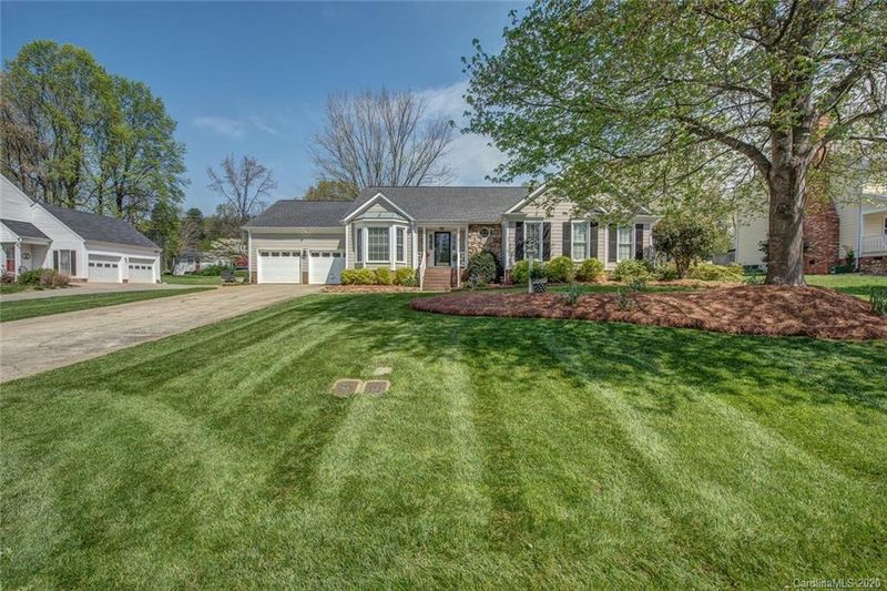 4332 Old Forge Dr, Gastonia, NC 28056