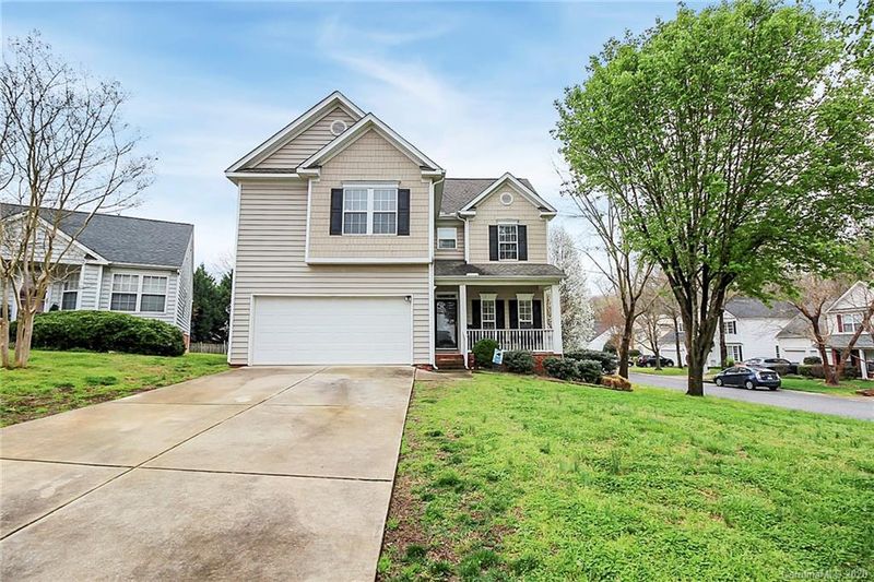 202 Strawberry Knoll Dr, Fort Mill, SC 29715
