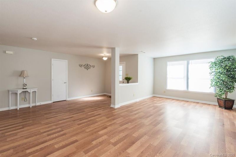8609 Old Potters Rd, Charlotte, NC 28269