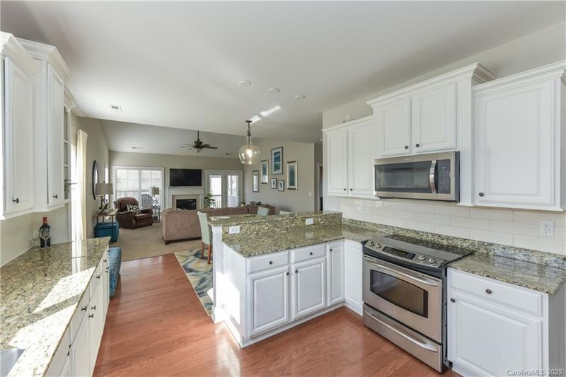 445 Walden Park Dr, Fort Mill, SC 29715