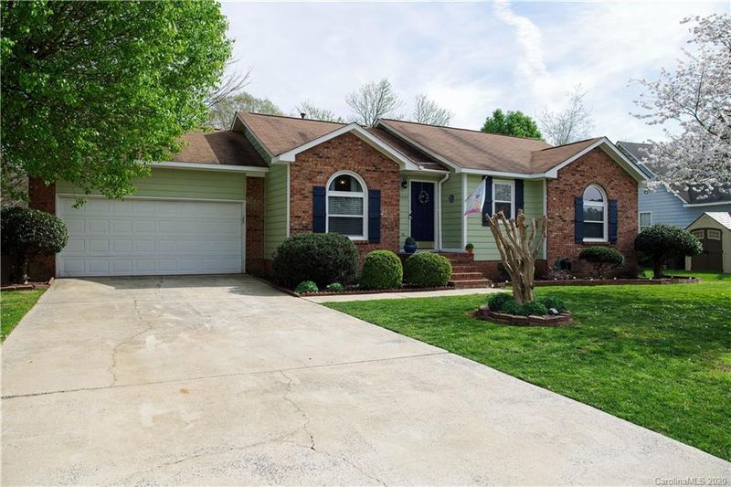 5003 Jacquelyne Dr, Indian Trail, NC 28079