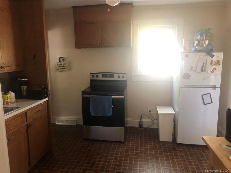 1108 13th St E, Kannapolis, NC 28083