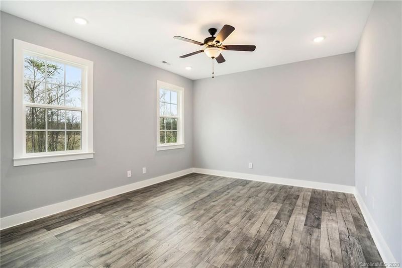 13227 Circle Dr, Charlotte, NC 28262